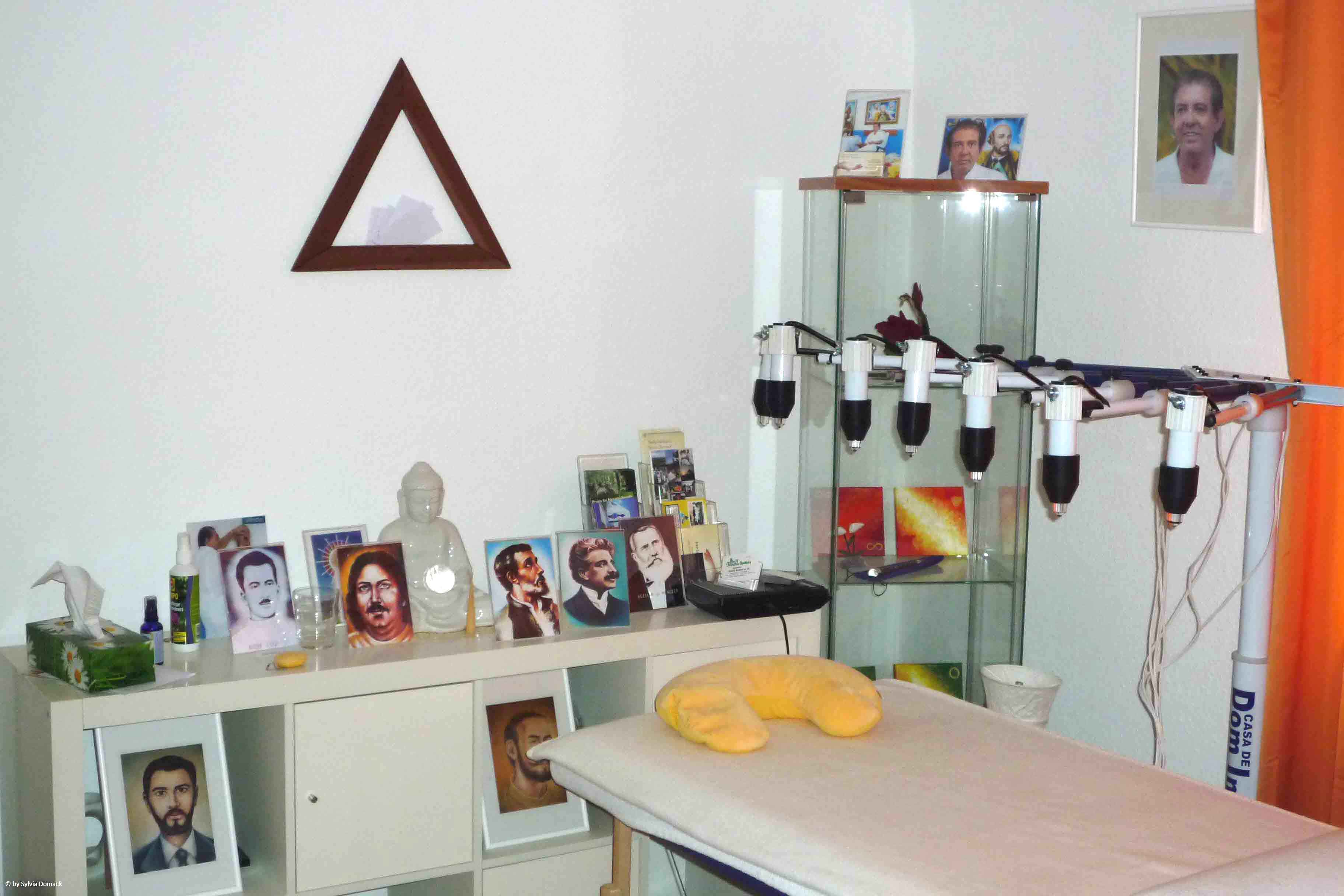 Kristallbett, Heilpraktiker, Hessen, Main, Frankfurt, Eschersheim, Am wei&szlig;en Stein, Lindenbaum, Dornbusch